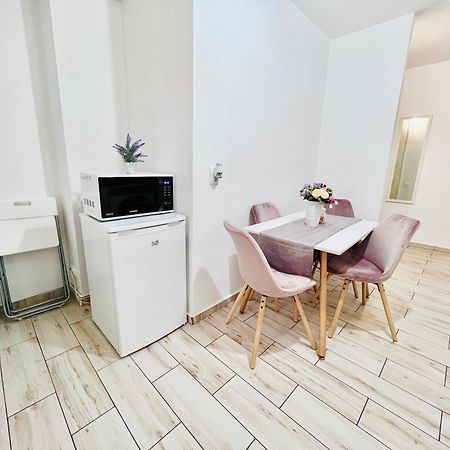 Av Apartment Turda Buitenkant foto