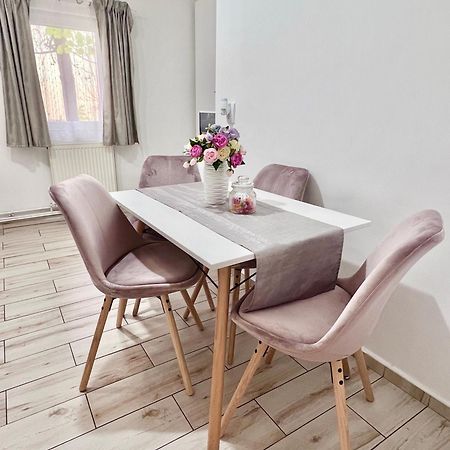 Av Apartment Turda Buitenkant foto
