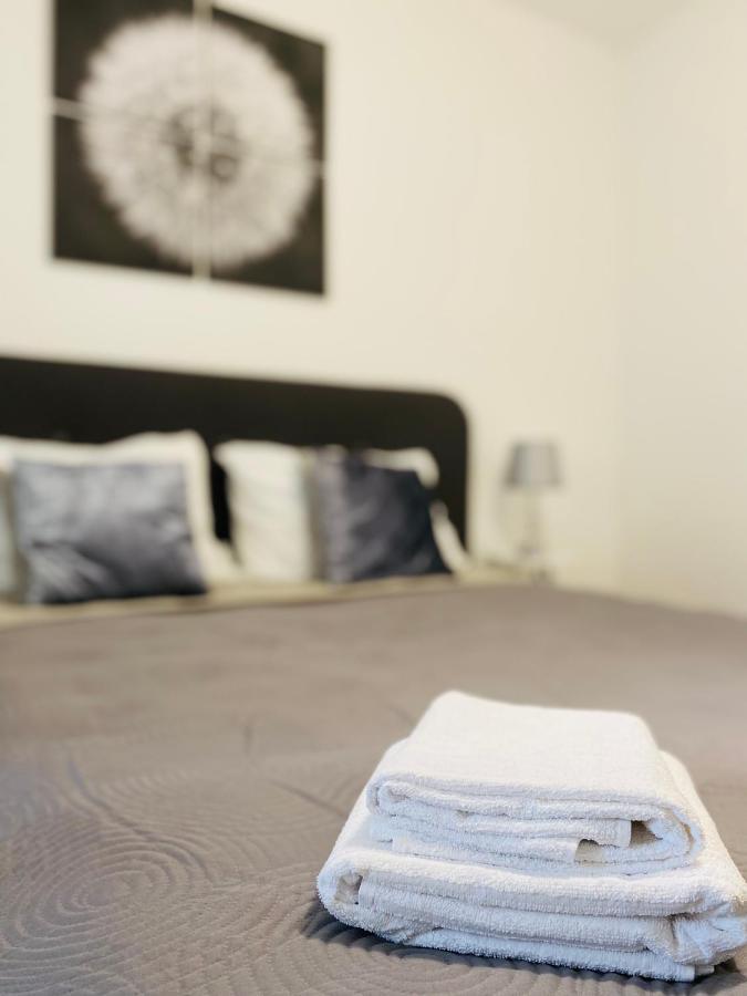 Av Apartment Turda Buitenkant foto