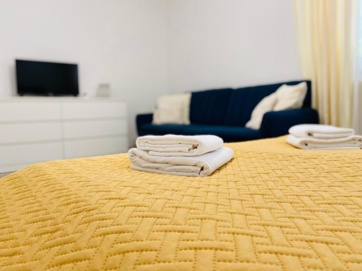 Av Apartment Turda Buitenkant foto